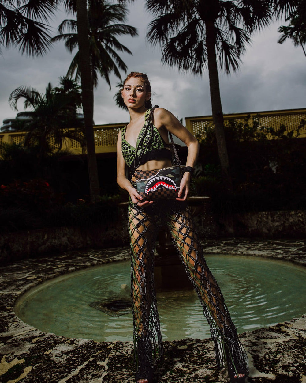UNSTOPPABLE ENDEAVORS III CROSSOVER CLUTCH | Sprayground Limited Offer