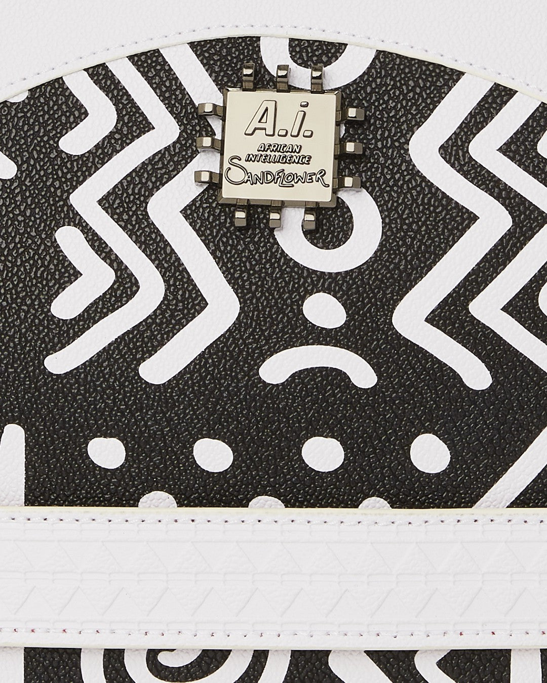 A.I.8 AFRICAN INTELLIGENCE - ORIGIN STORY CROSSOVER CLUTCH | Sprayground Savings