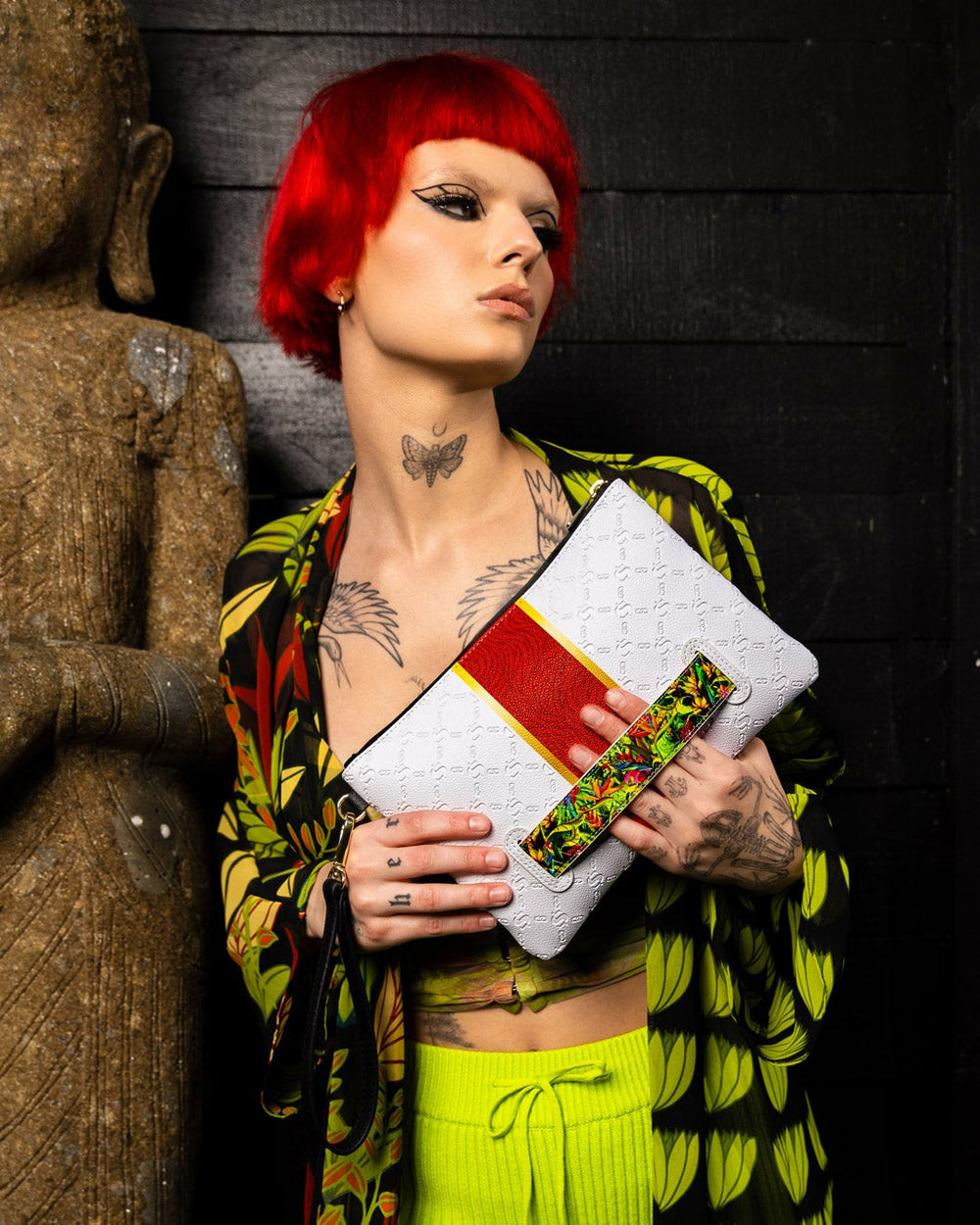 FLAWLESS FLIGHT CROSS-OVER CLUTCH | Sprayground Limited Offer