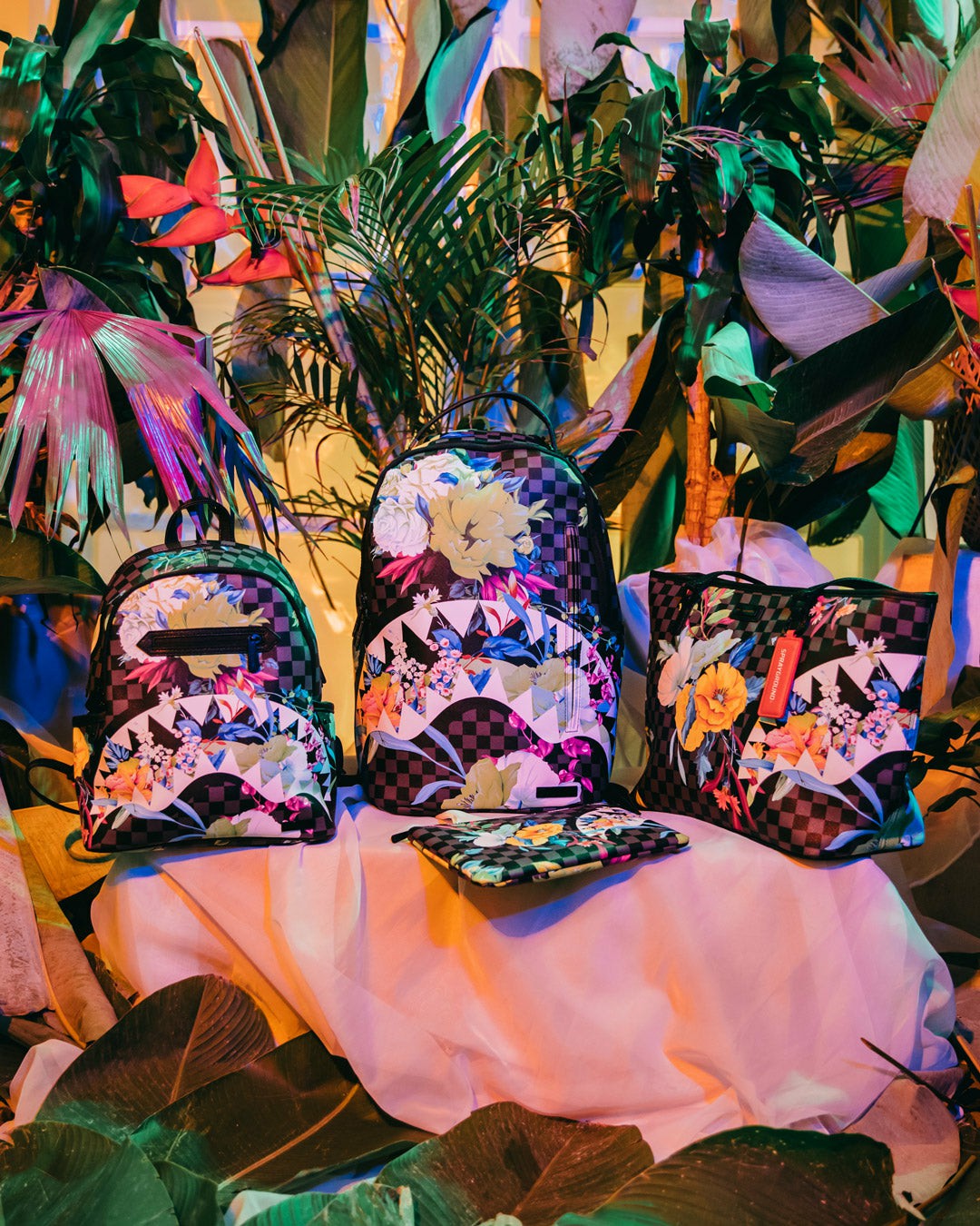 GALA AFTER PARTY CROSS-OVER CLUTCH | Sprayground Special Offer