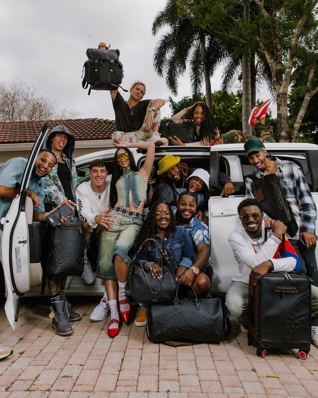 CHECKPOINT ROYALE DUFFLE | Sprayground Savings