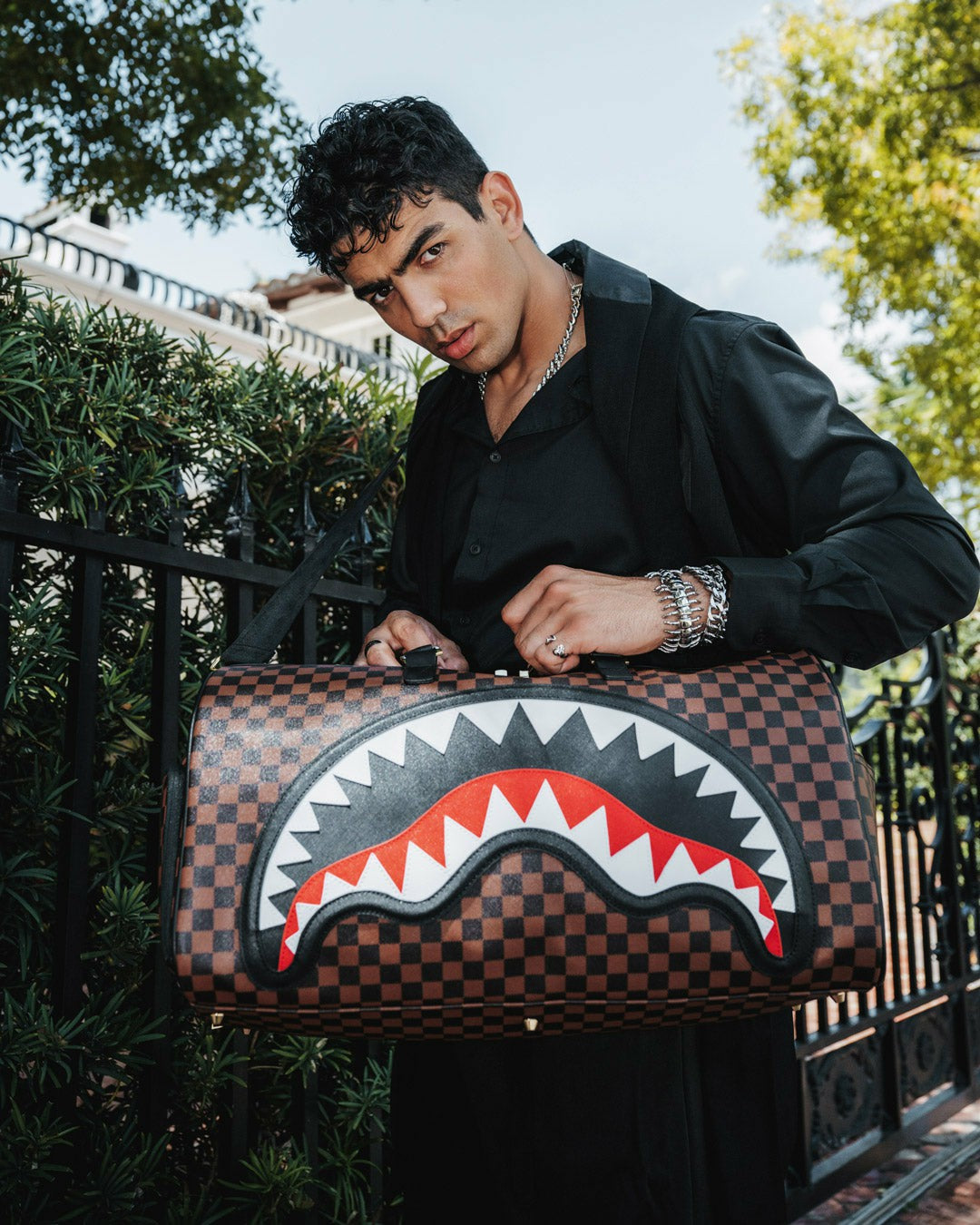 SAWTOOTH SHARKS IN PARIS DUFFLE | Sprayground Value Deal