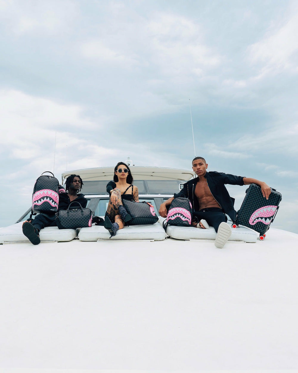 SHARKS IN CANDY SAVAGE | Sprayground Savings
