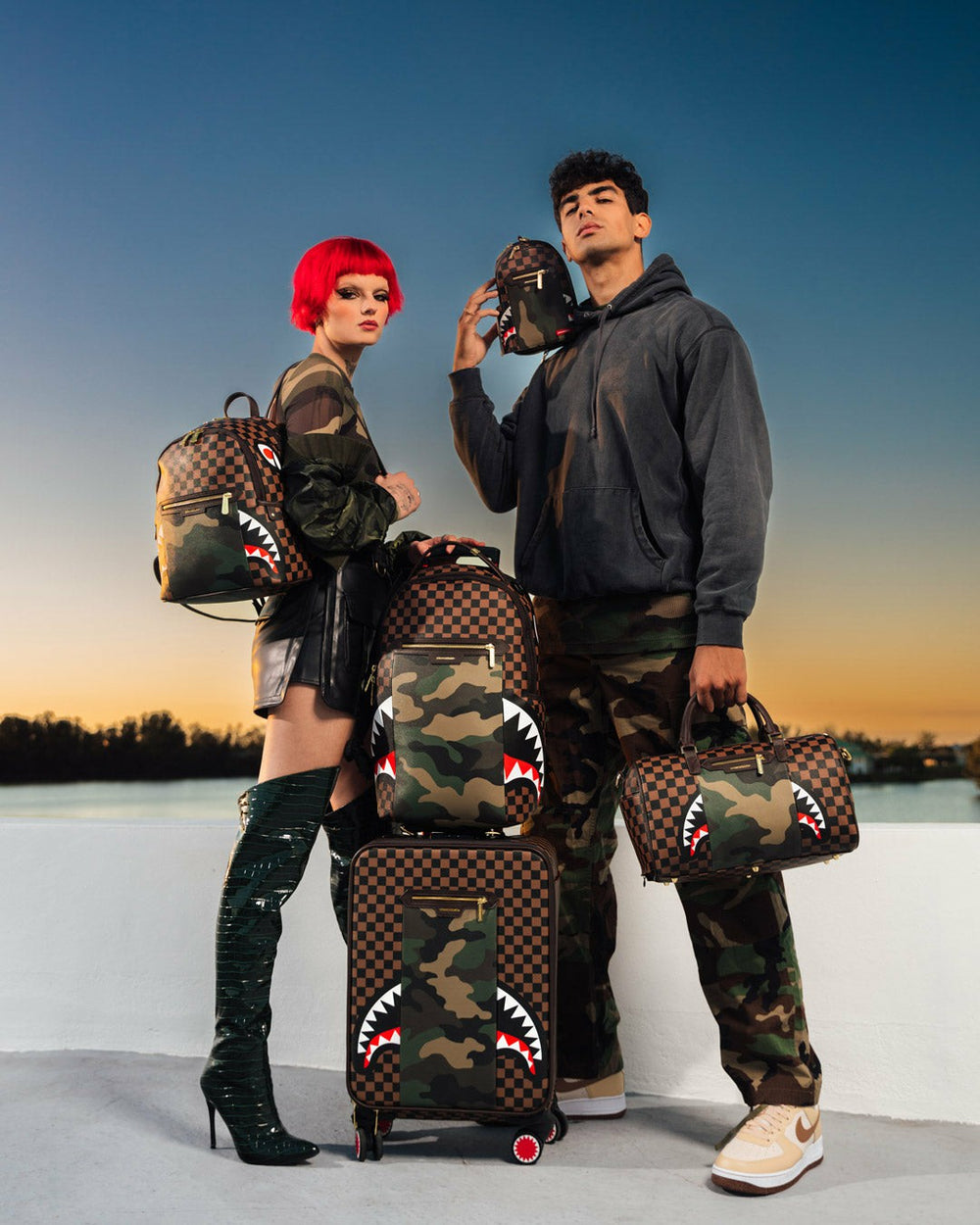 EXTERIOR GOLD ZIP POCKET SHARKS IN PARIS BACKPACK SLING | Sprayground On Sale