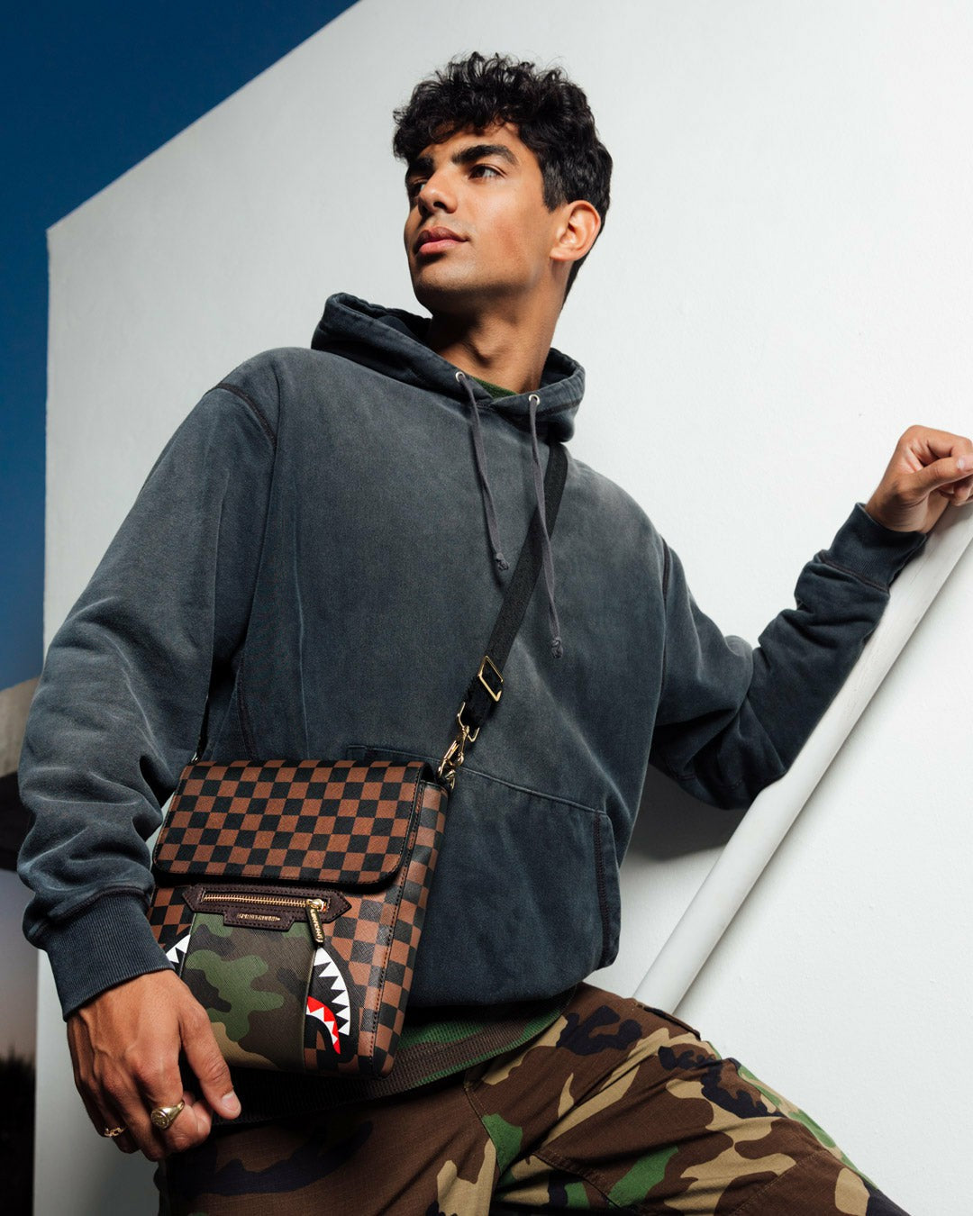 EXTERIOR GOLD ZIP POCKET SHARKS IN PARIS MESSENGER SLING BAG | Sprayground Sale