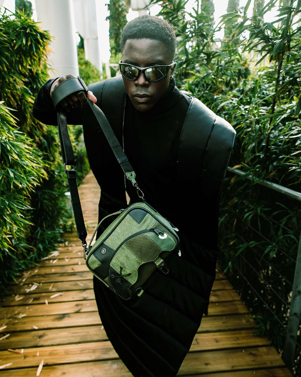 SPECIAL OPS OPERATION SUCCE$$ BRICKSIDE TOILETRY MESSENGER BAG | Sprayground Exclusive Deal