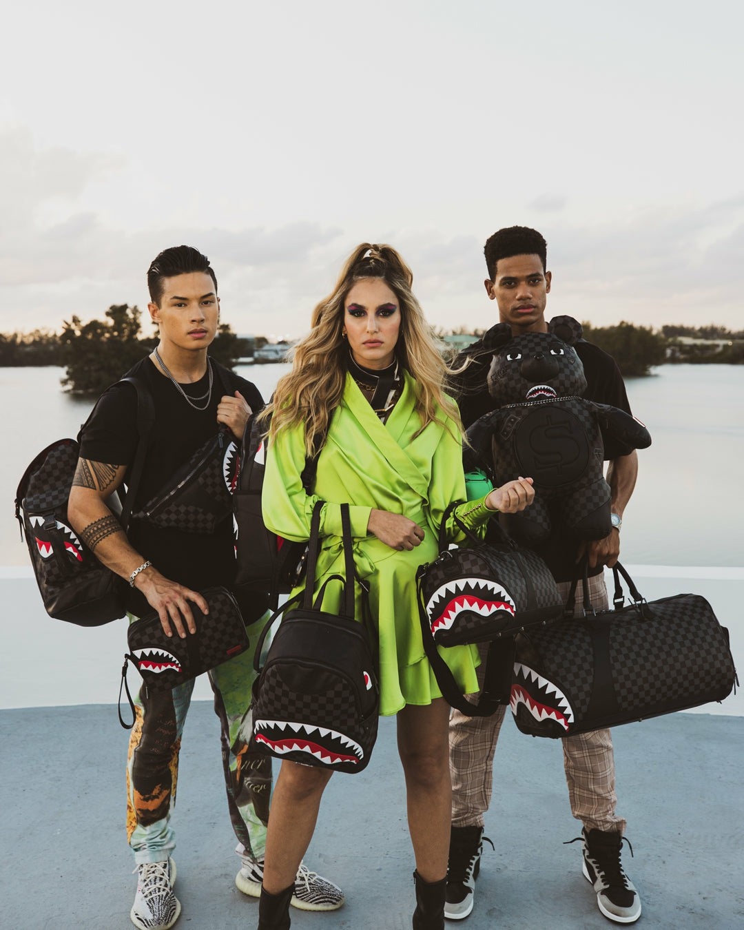 HENNY AIIR TO THE THRONE TOILETRY BAG | Sprayground Outlets