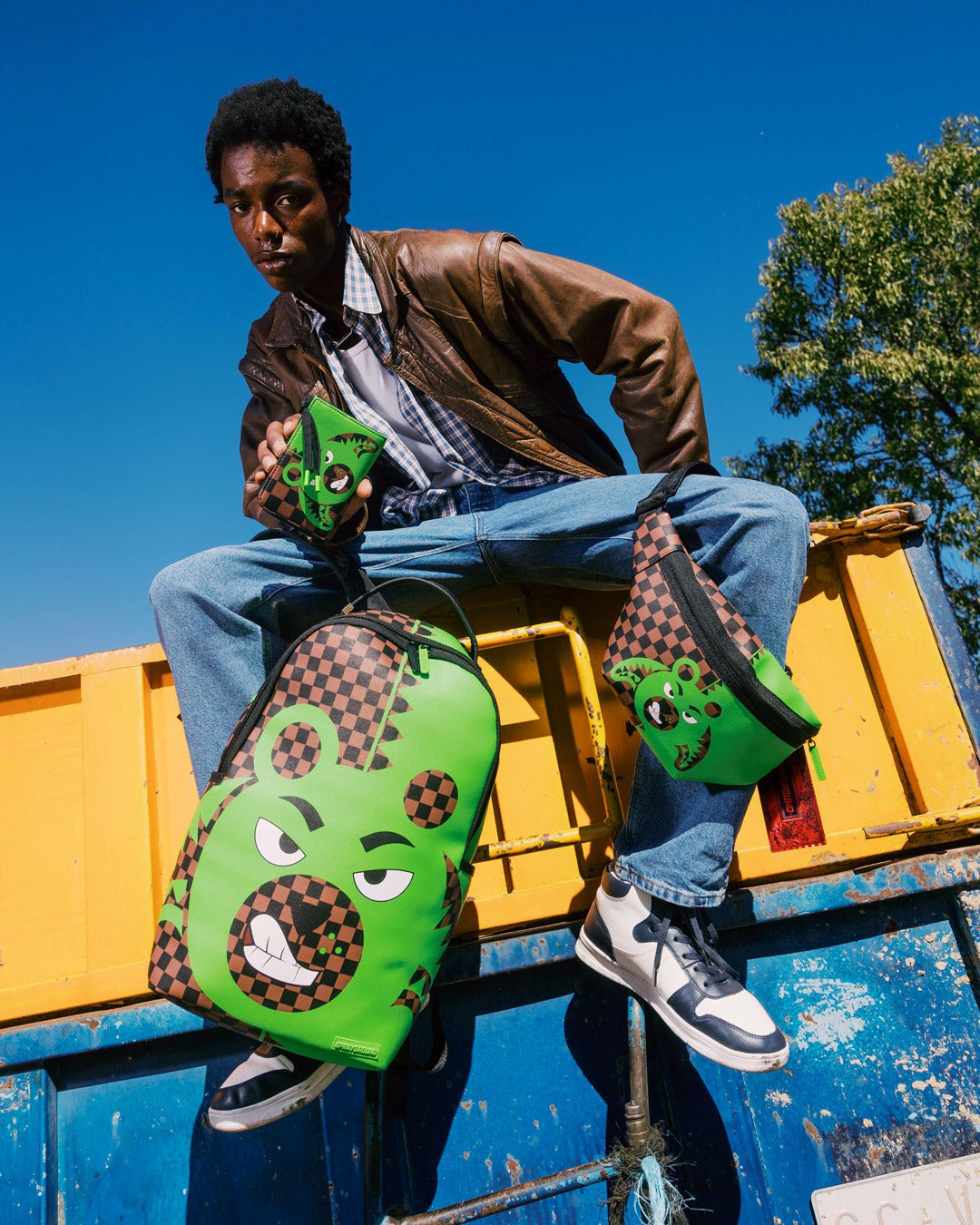 GREEN MONEY BEAR WALLET | Sprayground Outlets