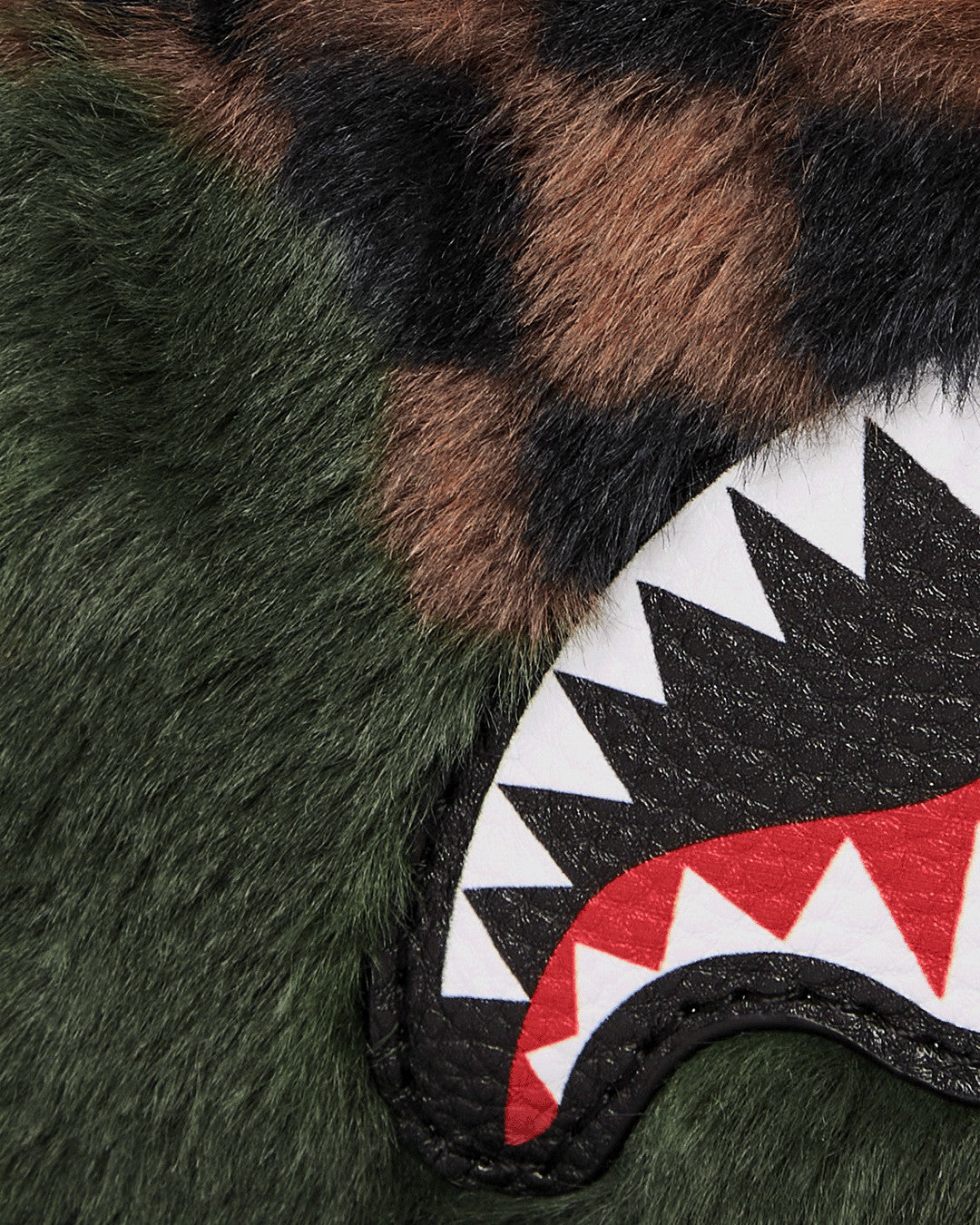 BIG SKY FUR SHARK WALLET | Sprayground Limited Offer