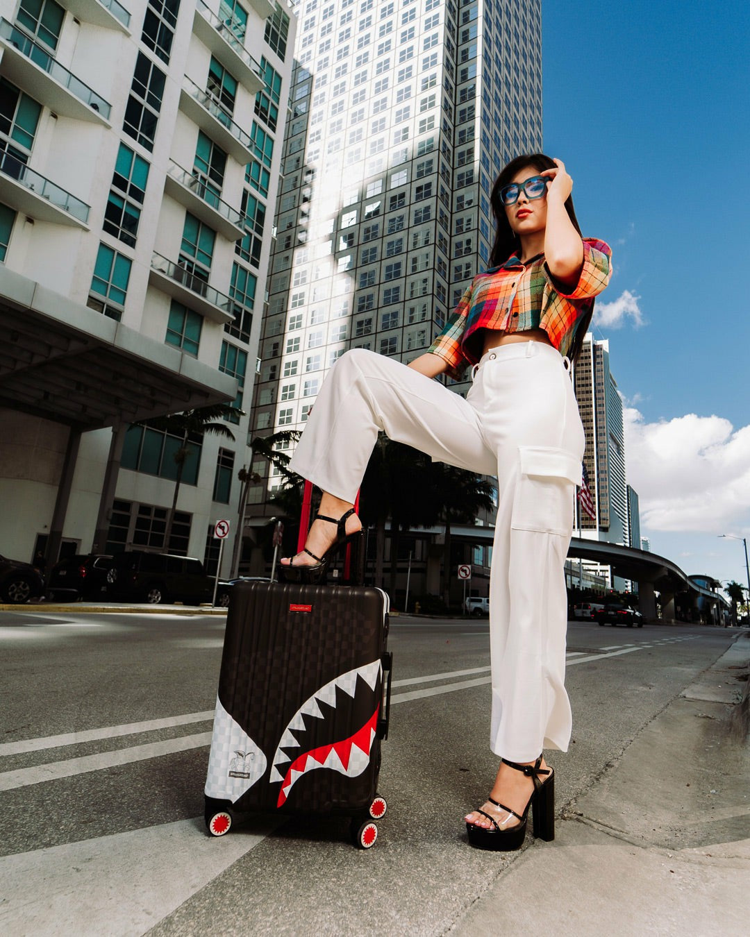 TRIPLE DECKER HEIR TO THE THRONE HARDSHELL CARRY-ON LUGGAGE | Sprayground Outlets