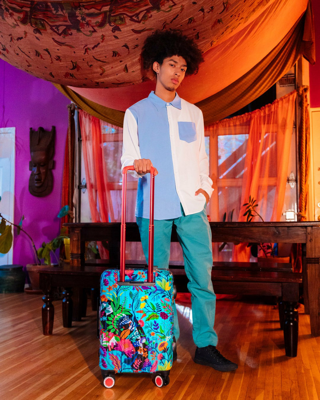 AVANT GARDEN SHARKNAUTICS HARDSHELL CARRY-ON LUGGAGE | Sprayground Value Deal