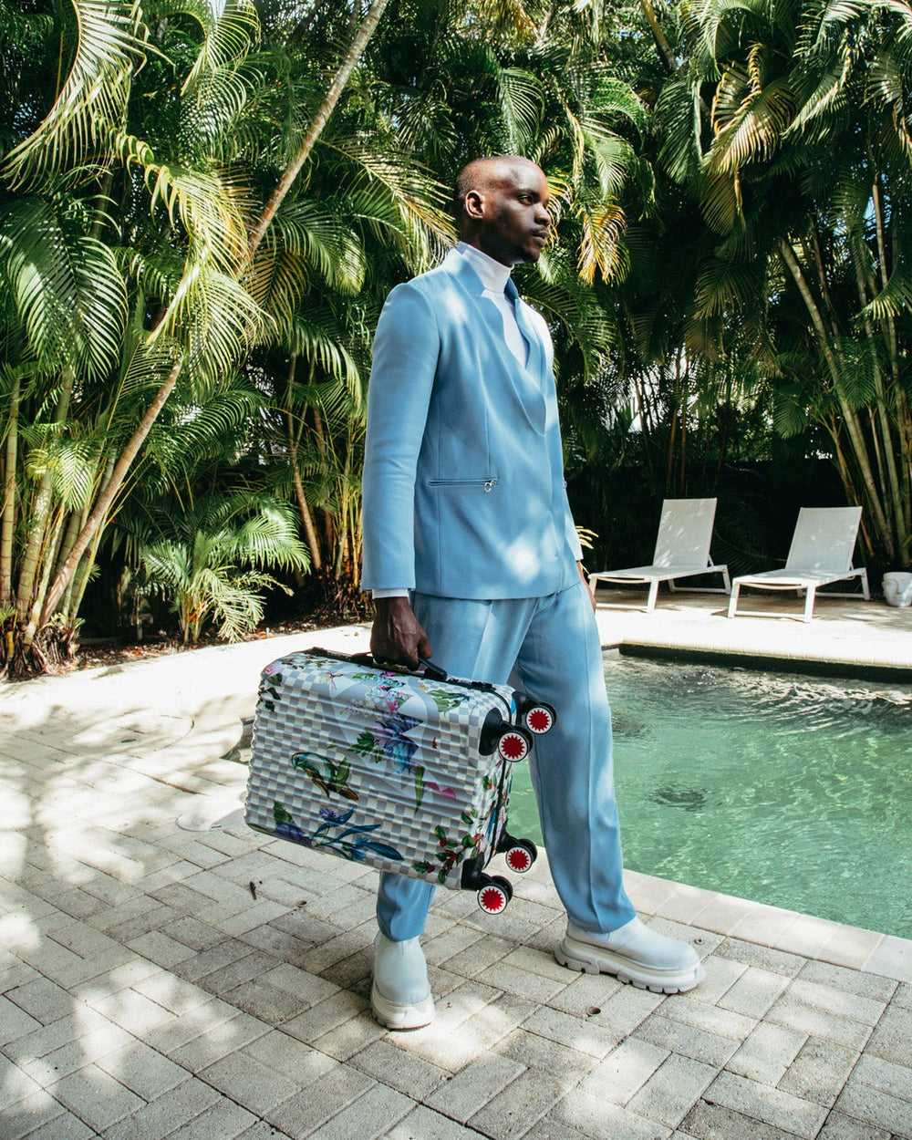 JARDIN DU PALAIS SHARKNAUTICS HARDSHELL CARRY-ON LUGGAGE | Sprayground Outlets