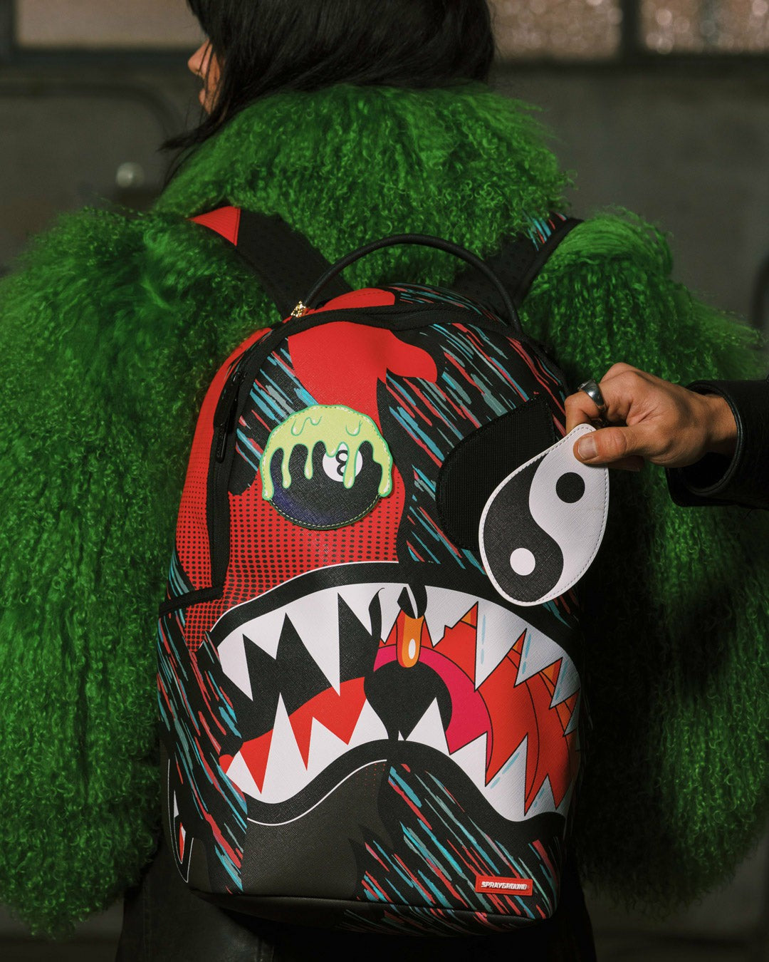 HYPER DRIVEN SHARK BACKPACK (REMOVABLE SET OF EYES) | Sprayground Value Deal