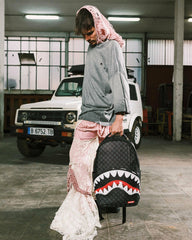 SHARKS IN PARIS HYPER PUFF BACKPACK | Sprayground Outlets