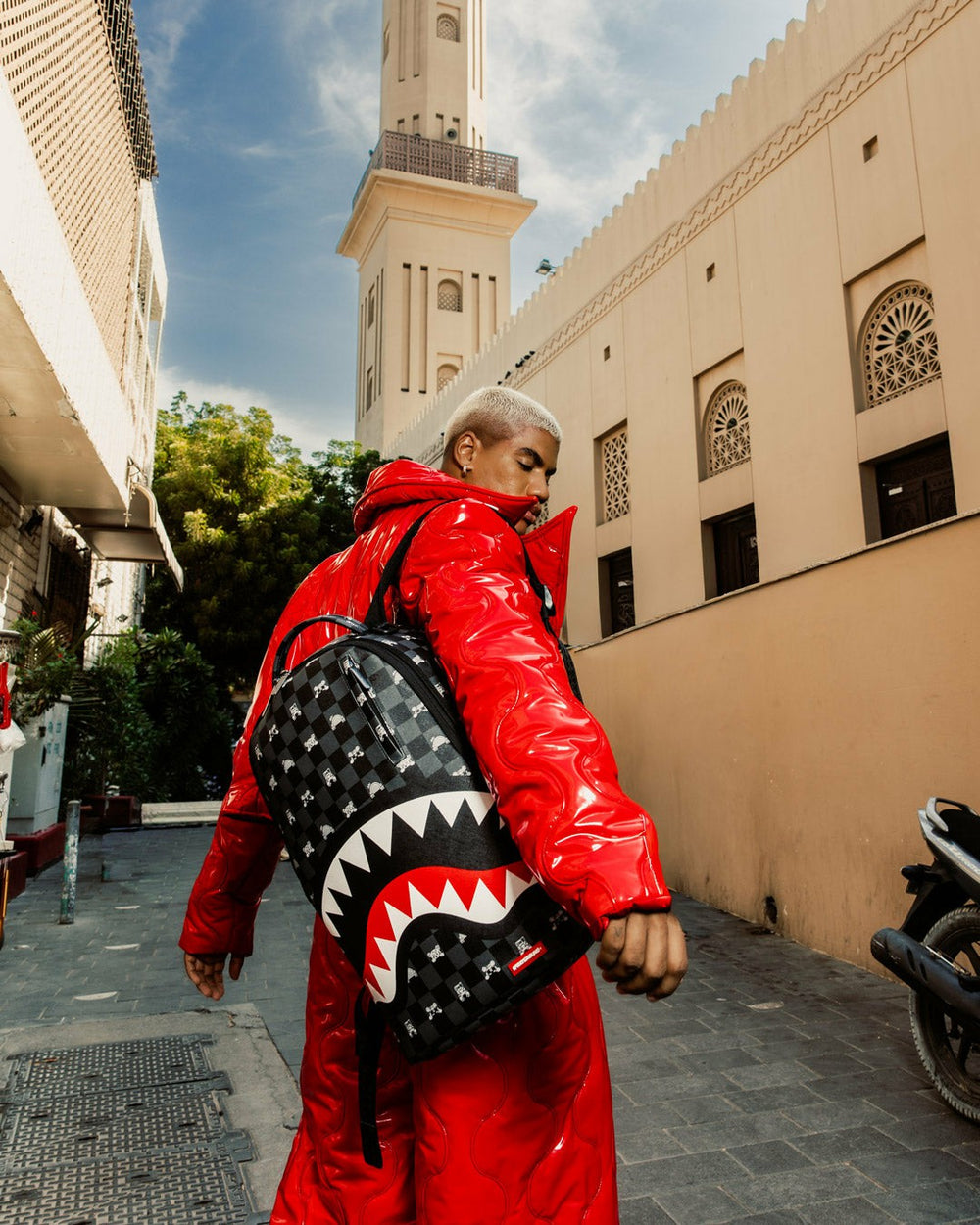SHARK MOB HIDEOUT BACKPACK | Sprayground Savings