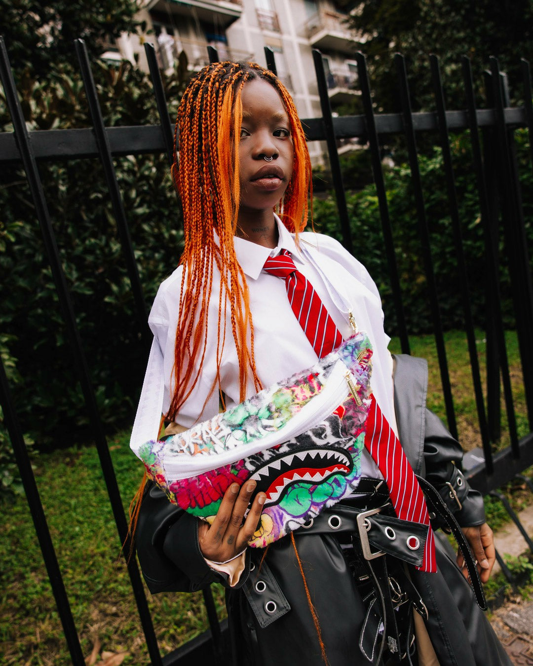 LE MONDE DES GRAFFITIS SAVVY CROSSBODY | Sprayground Special Offer