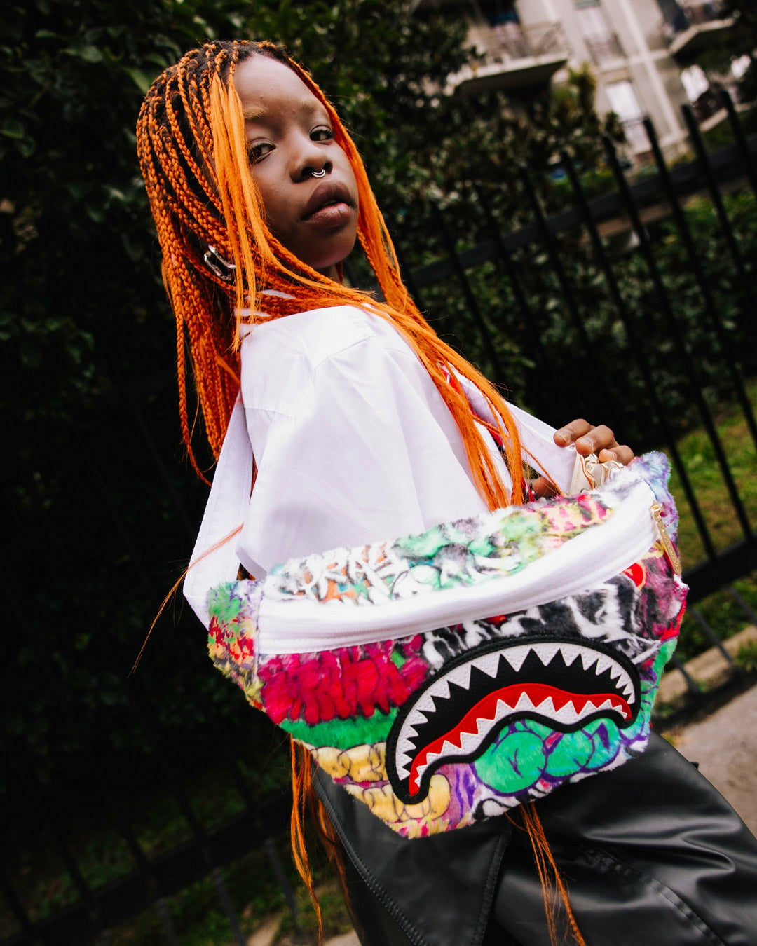 LE MONDE DES GRAFFITIS SAVVY CROSSBODY | Sprayground Special Offer
