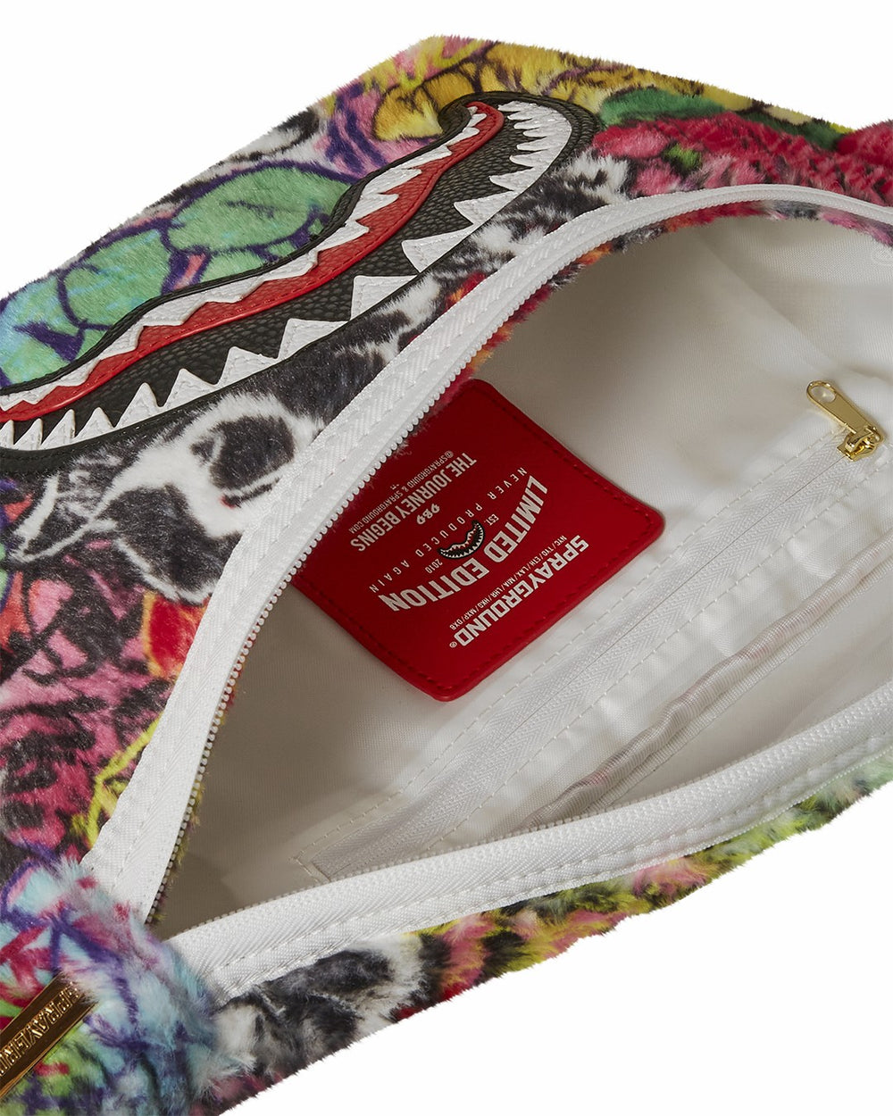 LE MONDE DES GRAFFITIS SAVVY CROSSBODY | Sprayground Special Offer