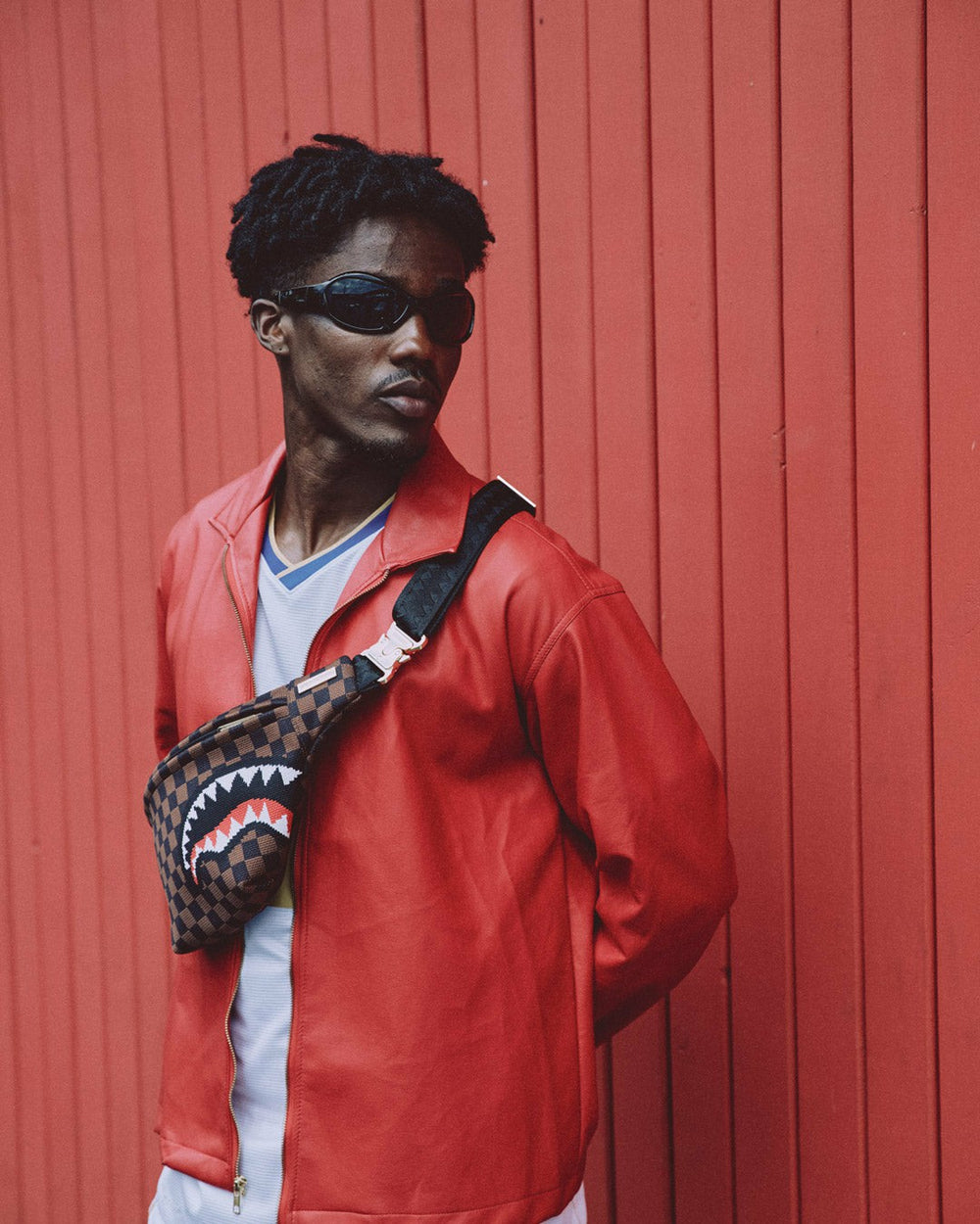 KYOTOKNIT SHARKS IN PARIS SAVVY CROSSBODY | Sprayground Special Offer