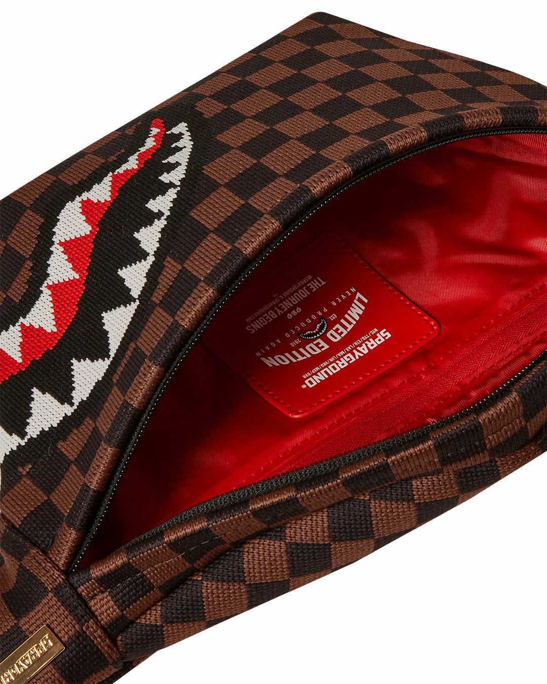 KYOTOKNIT SHARKS IN PARIS SAVVY CROSSBODY | Sprayground Special Offer