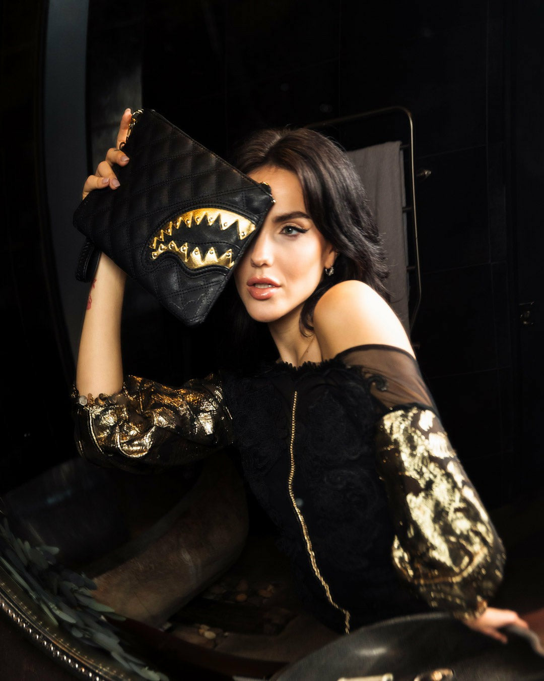 24K GENEVA CROSSOVER CLUTCH | Sprayground Sale