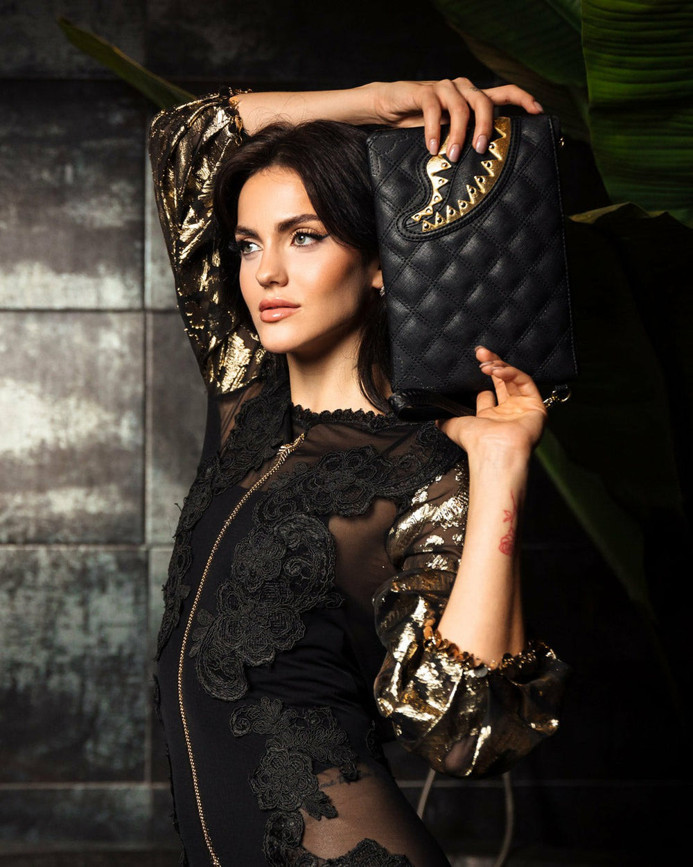 24K GENEVA CROSSOVER CLUTCH | Sprayground Sale