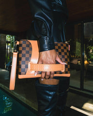 HENNY AIR TO THE THRONE CROSSOVER CLUTCH | Sprayground Sale