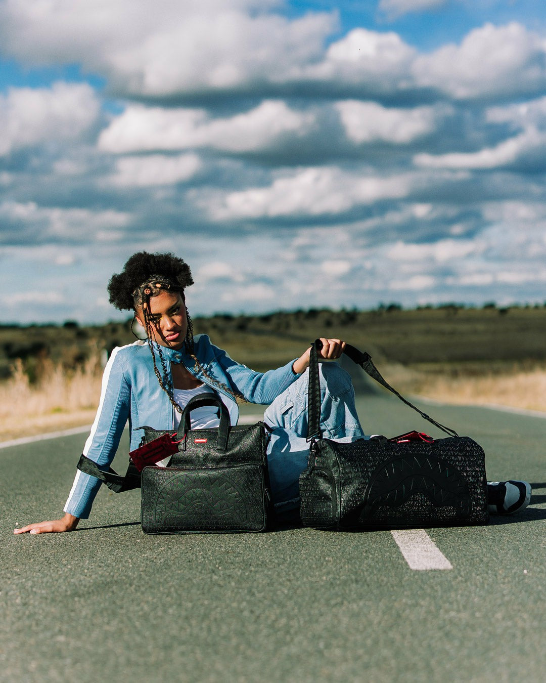 HYPERDIMENSIONAL DUFFLE | Sprayground Outlets