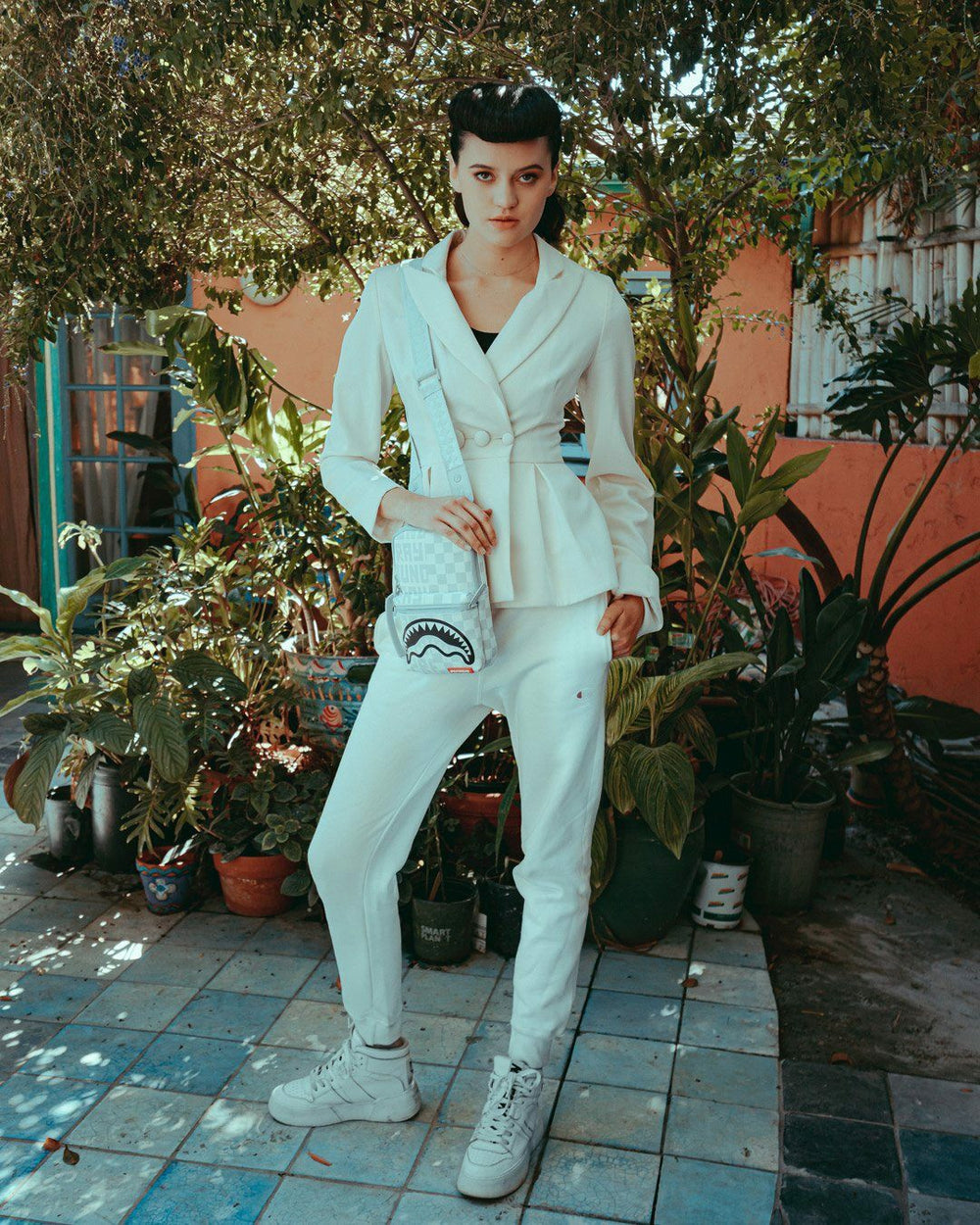 SPLIT THE CHECK (PEARL) SLING | Sprayground On Sale