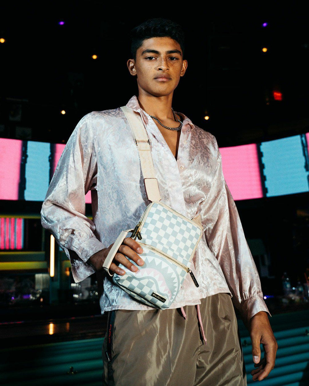 ROSE ALL DAY LA PALAIS SLING | Sprayground Outlets