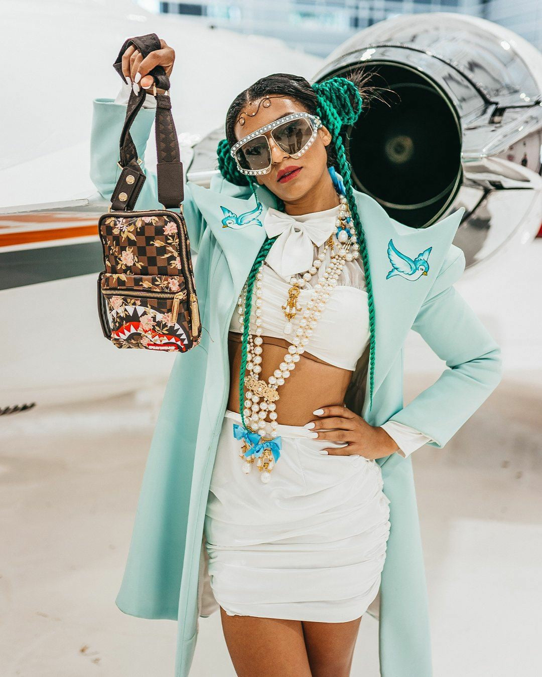 SHARKFLOWER CROSSBODY SLING | Sprayground Savings