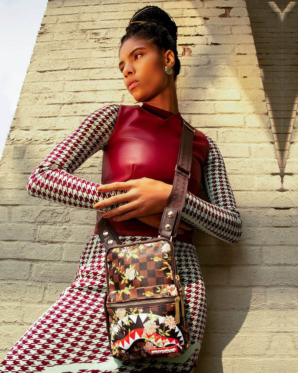 SHARKFLOWER CROSSBODY SLING | Sprayground Savings