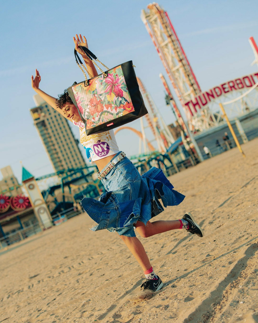 HUMMINGBIRD SHARK PRECISION TOTE | Sprayground On Sale