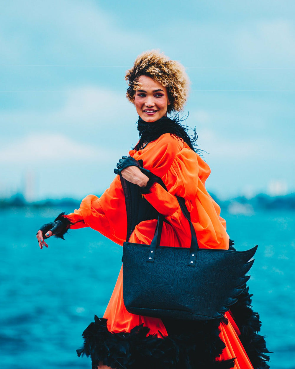 NIGHTFLIGHT G800 SKYBORNE WING TOTE | Sprayground On Sale