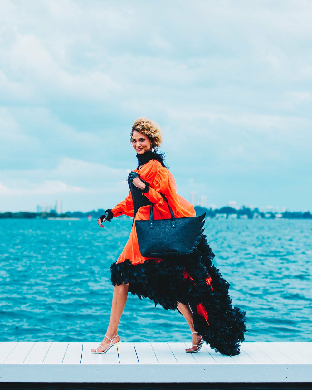 NIGHTFLIGHT G800 SKYBORNE WING TOTE | Sprayground On Sale