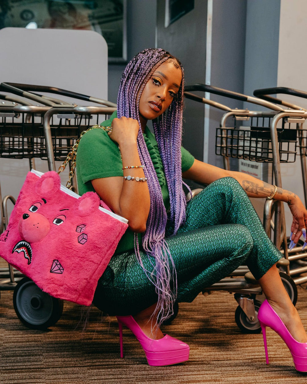 PLUSH MONEYBEAR TOTE (PINK) | Sprayground Bargain