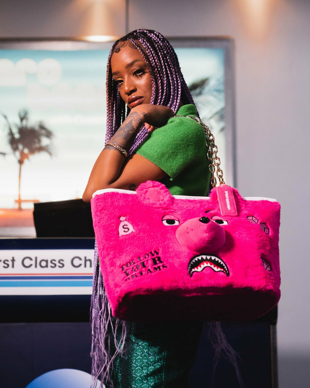 PLUSH MONEYBEAR TOTE (PINK) | Sprayground Bargain