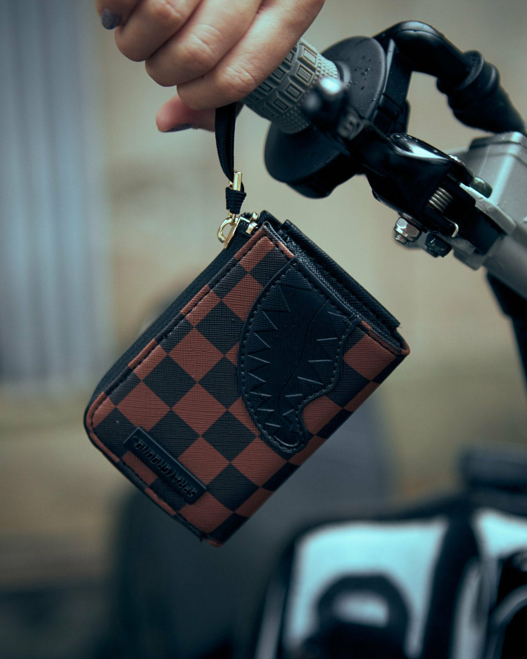HENNY LOCK SHARKS IN PARIS WALLET | Sprayground On Sale