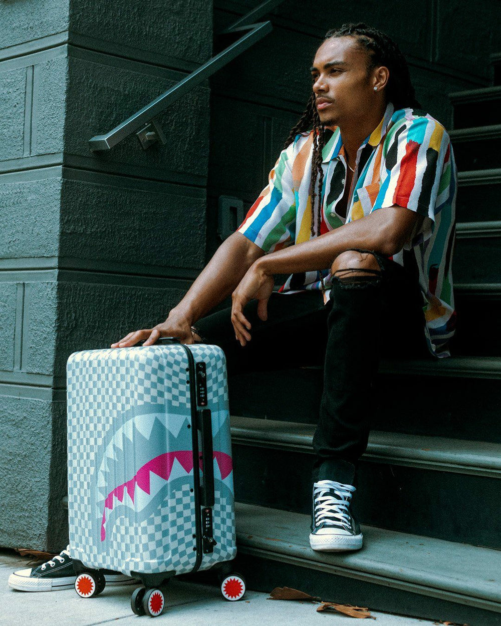 ROSE ALL DAY LA PALAIS SHARKNAUTICS HARDSHELL CARRY-ON LUGGAGE | Sprayground Outlets