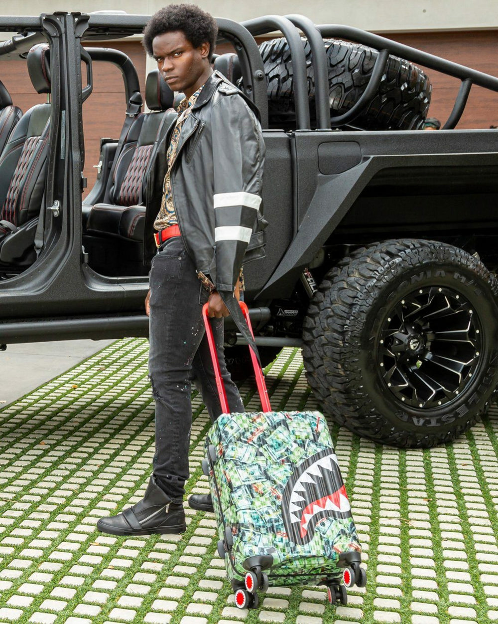 MAMA I MADE IT SHARKNAUTICS HARDSHELL CARRY-ON LUGGAGE | Sprayground Limited Offer