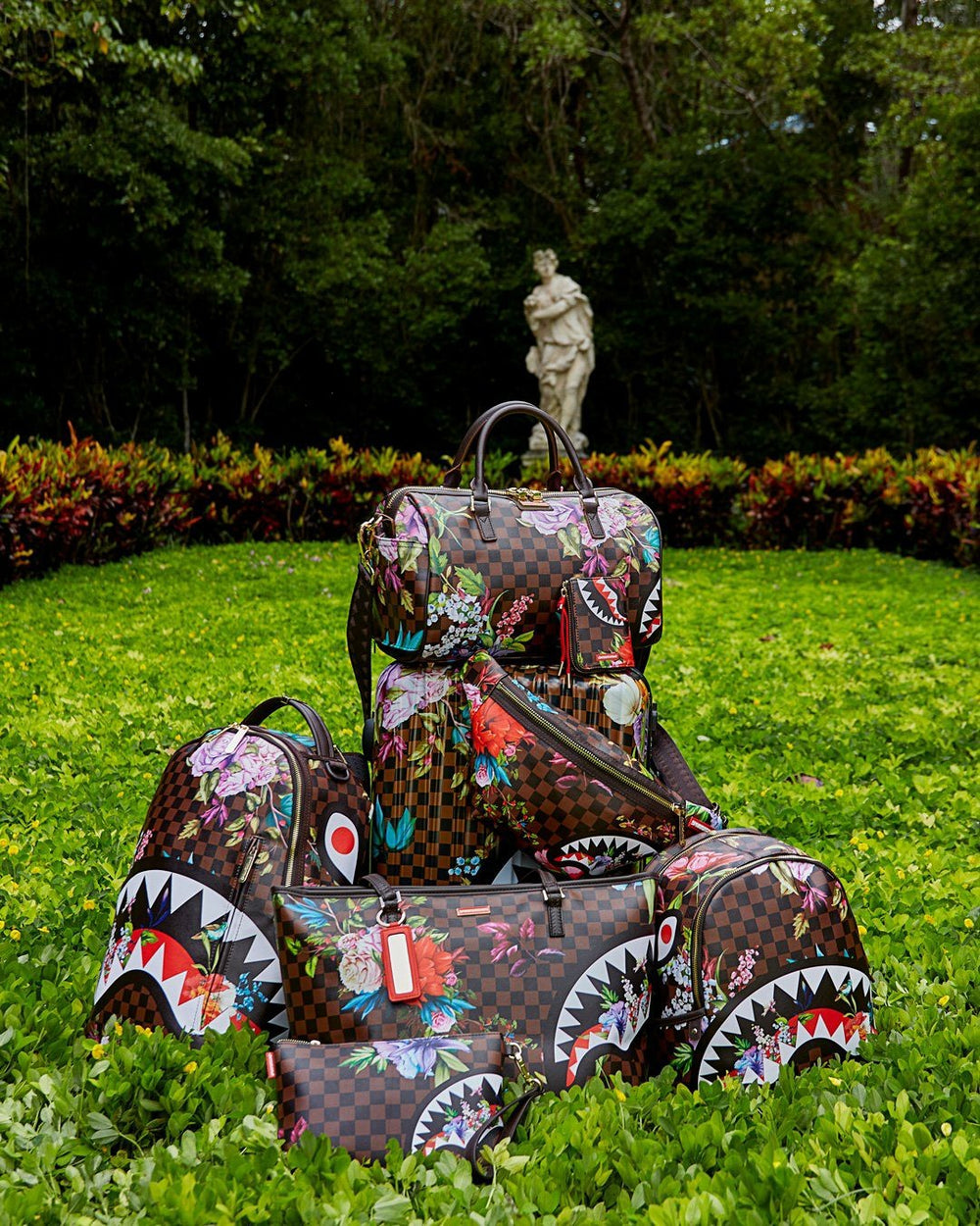 GARDEN OF SHARKS SHARKNAUTICS HARDSHELL CARRY-ON LUGGAGE | Sprayground On Sale
