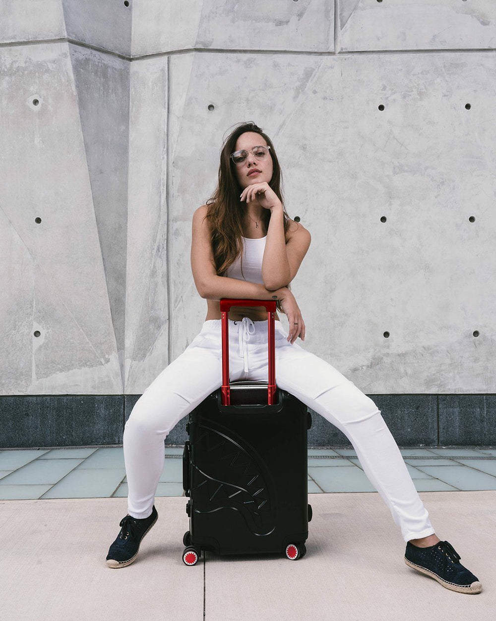SHARKITECTURE MOLDED 22” CARRY-ON LUGGAGE | Sprayground Outlets