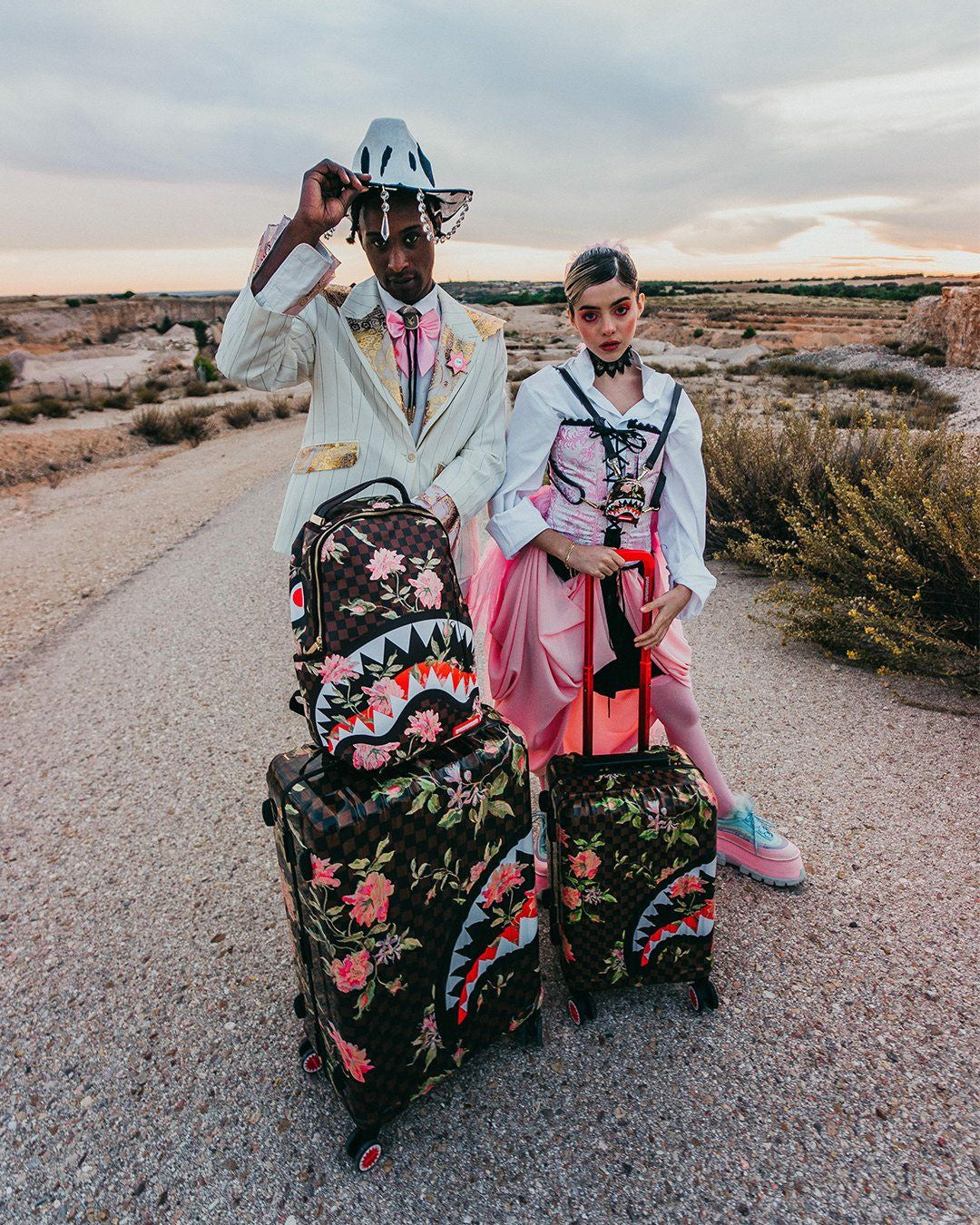 SHARKFLOWER 21.5” CARRY-ON SHARKNAUTICS LUGGAGE | Sprayground Savings