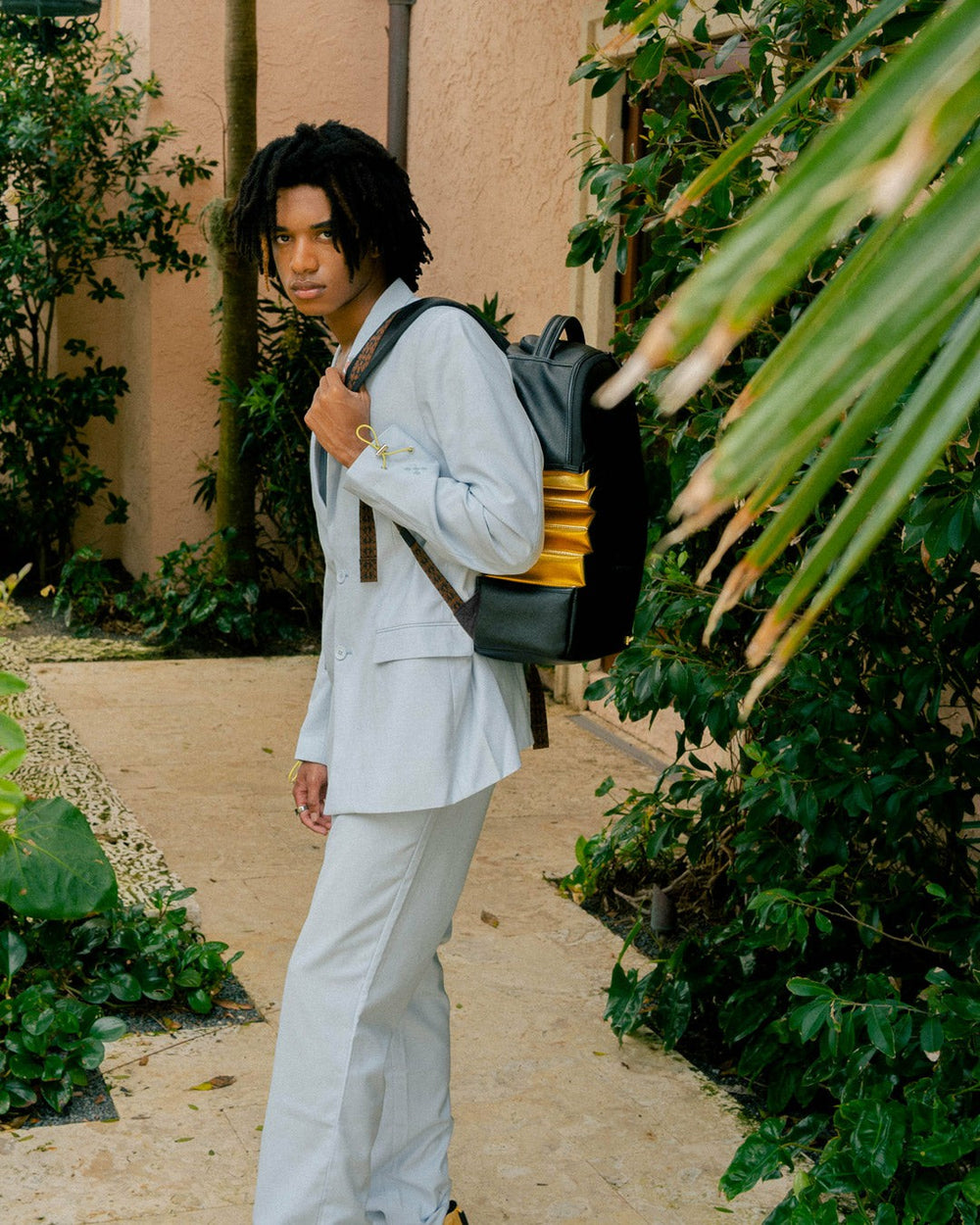 A.i.3 SHARK BITE BLACK GOLD BACKPACK (DLXV) | Sprayground Value Deal