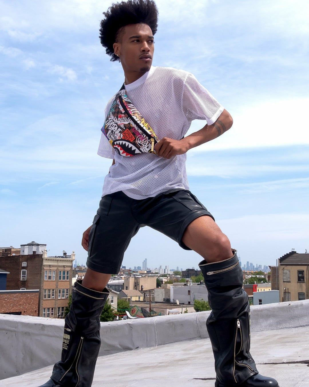 SHARKS IN PARIS THE RIZZ SAVVY CROSSBODY | Sprayground On Sale