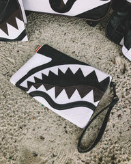 V.V.I.P. CROSSOVER CLUTCH | Sprayground Sale