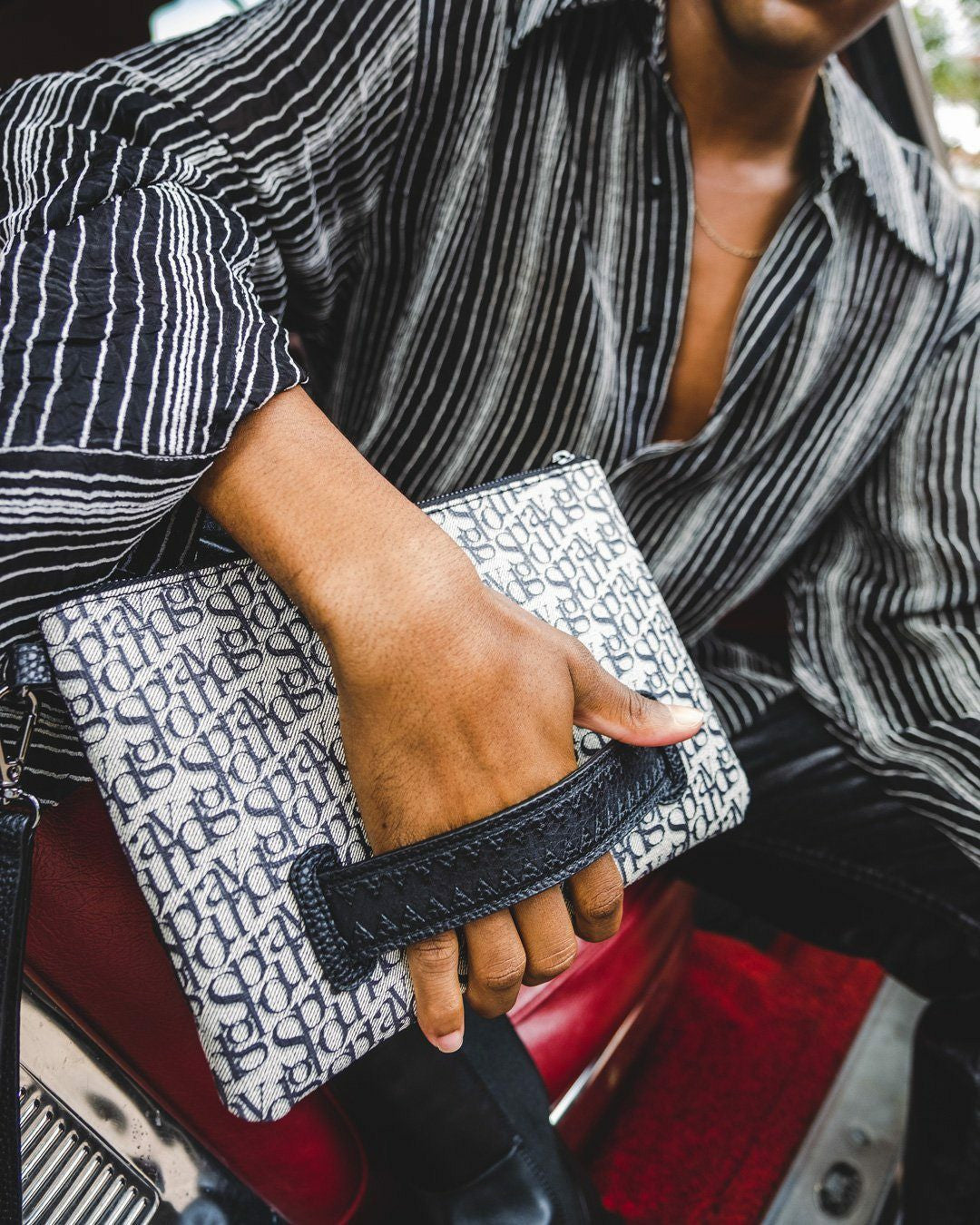 SG ALL DAY CROSSOVER CLUTCH | Sprayground Bargain