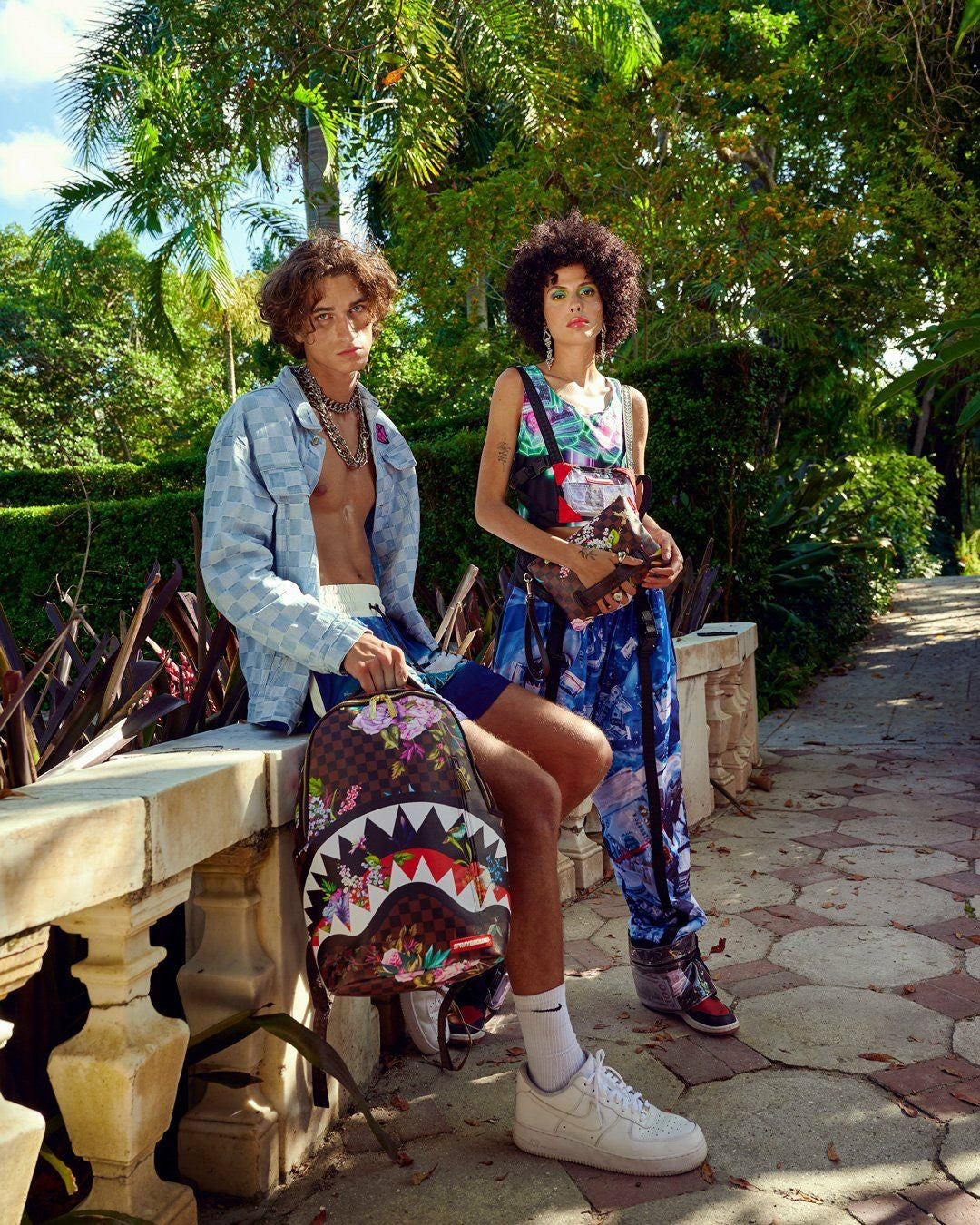 GARDEN OF SHARKS CROSSOVER CLUTCH | Sprayground Savings