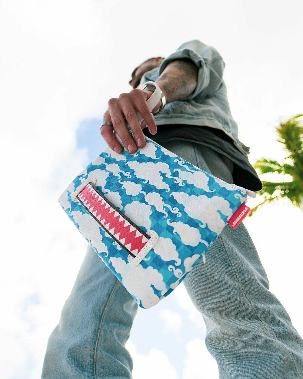 SKYBORNE CROSSOVER CLUTCH | Sprayground Value Deal
