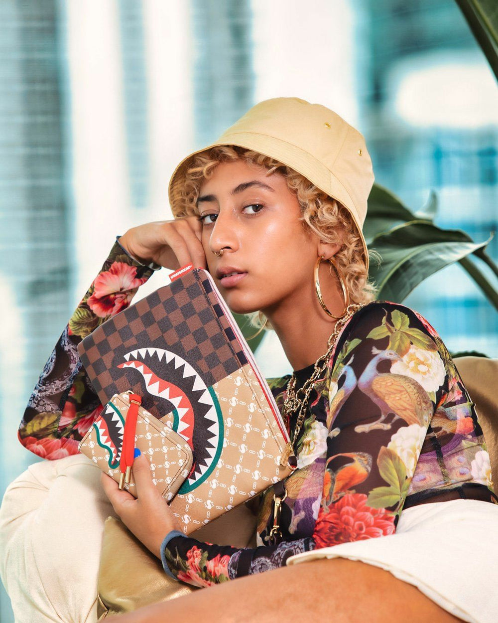 PARIS VS FLORENCE CROSSOVER CLUTCH | Sprayground Exclusive Deal